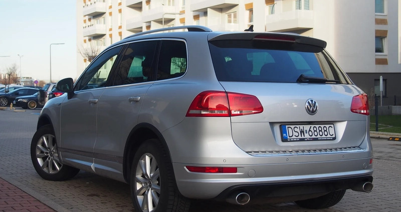 Volkswagen Touareg cena 64500 przebieg: 345000, rok produkcji 2012 z Świdnica małe 379